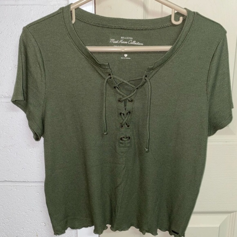 Hollister Crop Top